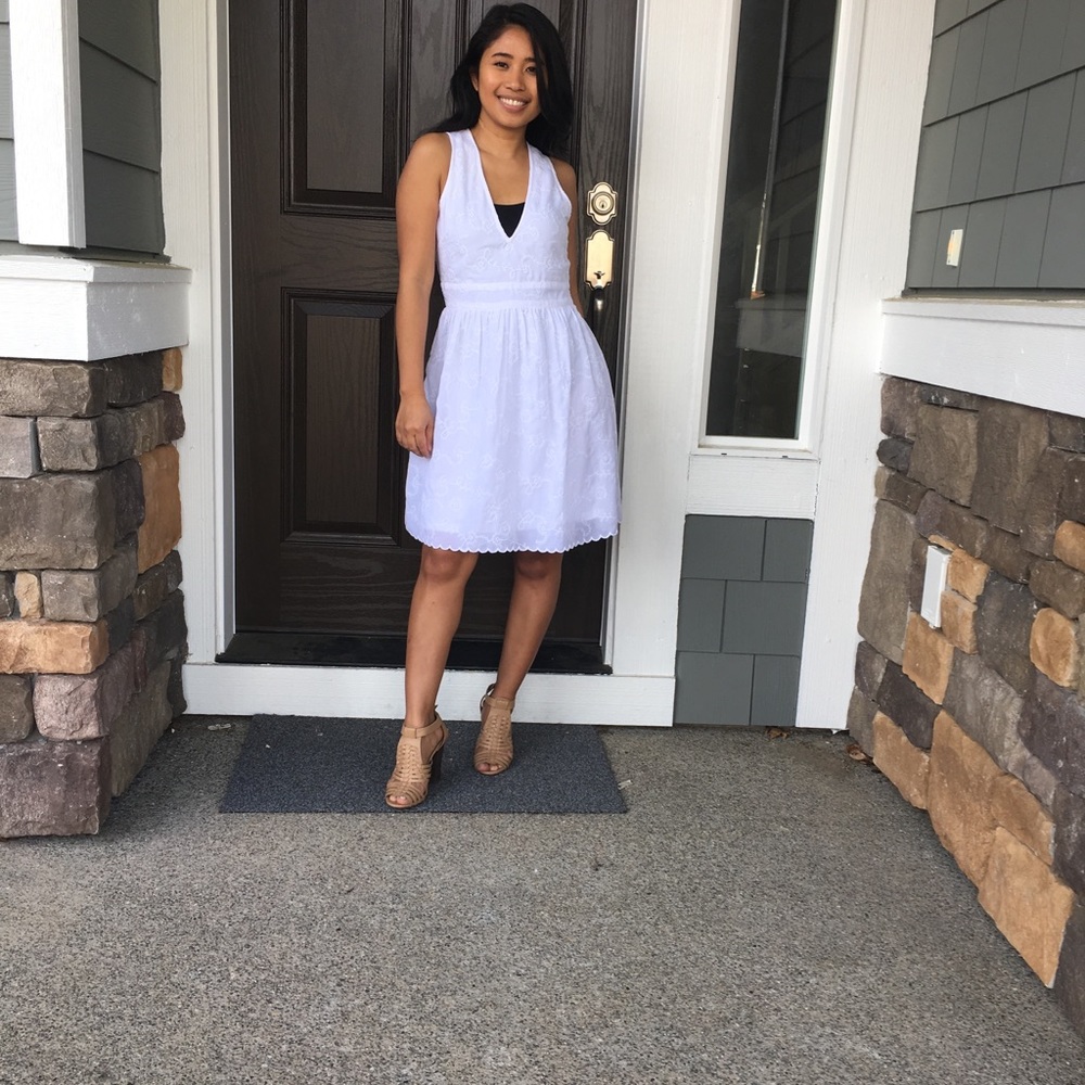 New Without Tag! White Eyelet  Sleeveless Dress